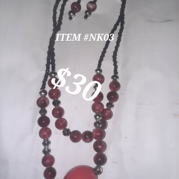 Necklaces - Picture 9 of 10